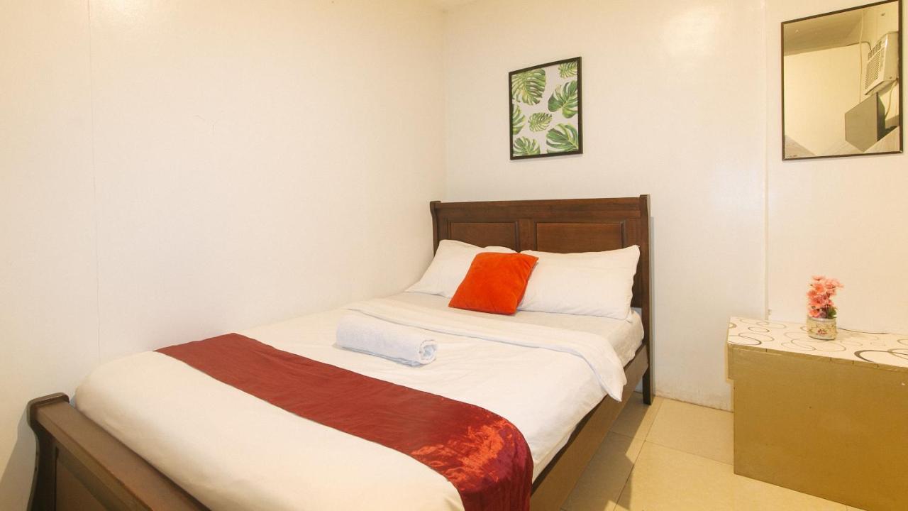 Nearest Hostel Pasay City By Reddoorz Экстерьер фото
